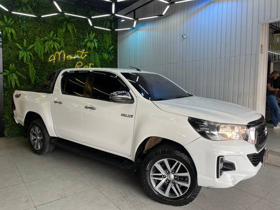 TOYOTA HILUX 2.8 SRV 4X4 CD 16V DIESEL 4P AUTOMÁTICO